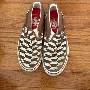 Vans slip on